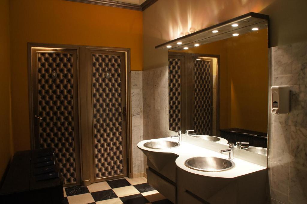 Auberge Bourrelly Cabries Luaran gambar