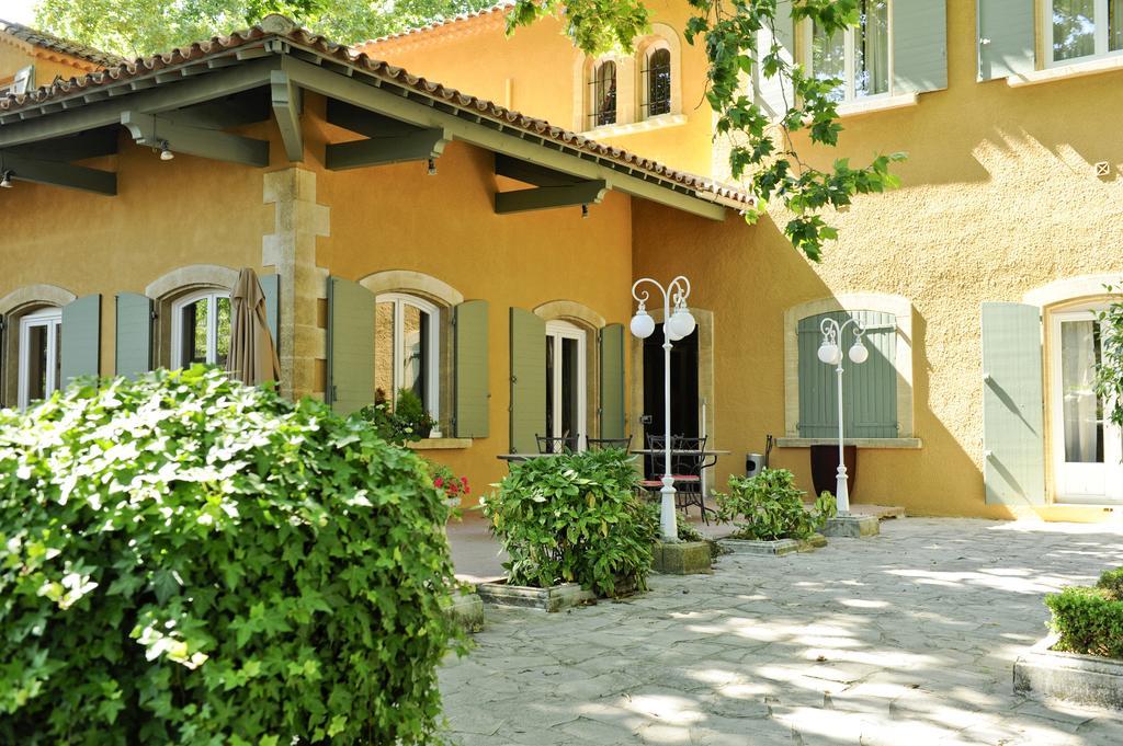 Auberge Bourrelly Cabries Luaran gambar